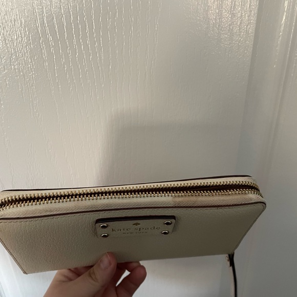 Kate spade wallet - Picture 2 of 5